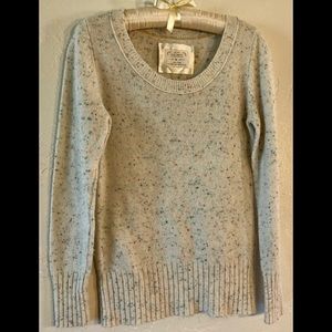 Women’s Old Navy crew neck sweater